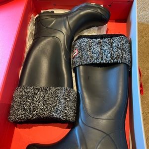 women’s black tall hunter boots